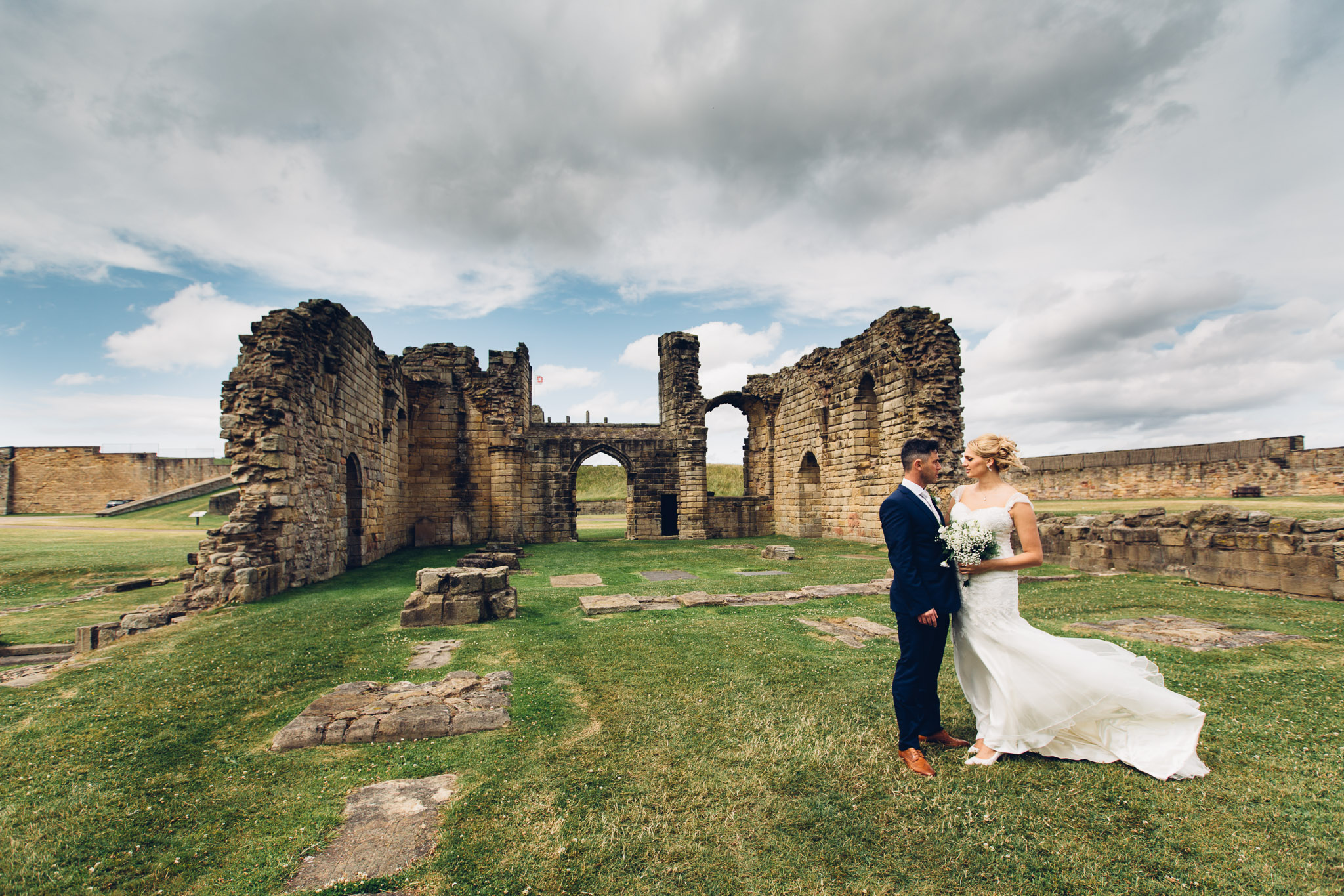 mike-plunkett-photography-tynemouth-castle-wedding-1- (41)