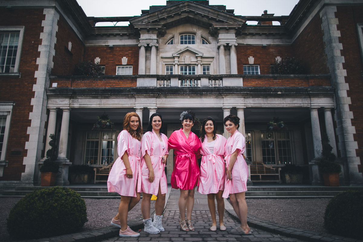 bridemaids wearing pink