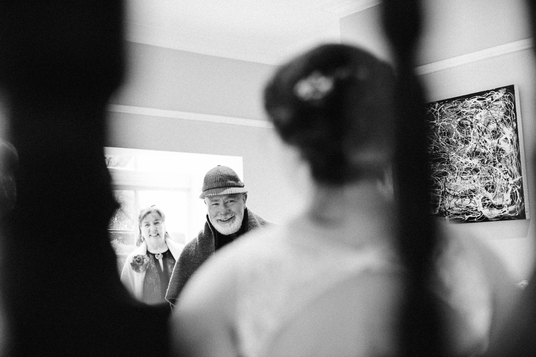 father sees the bride for the first time
