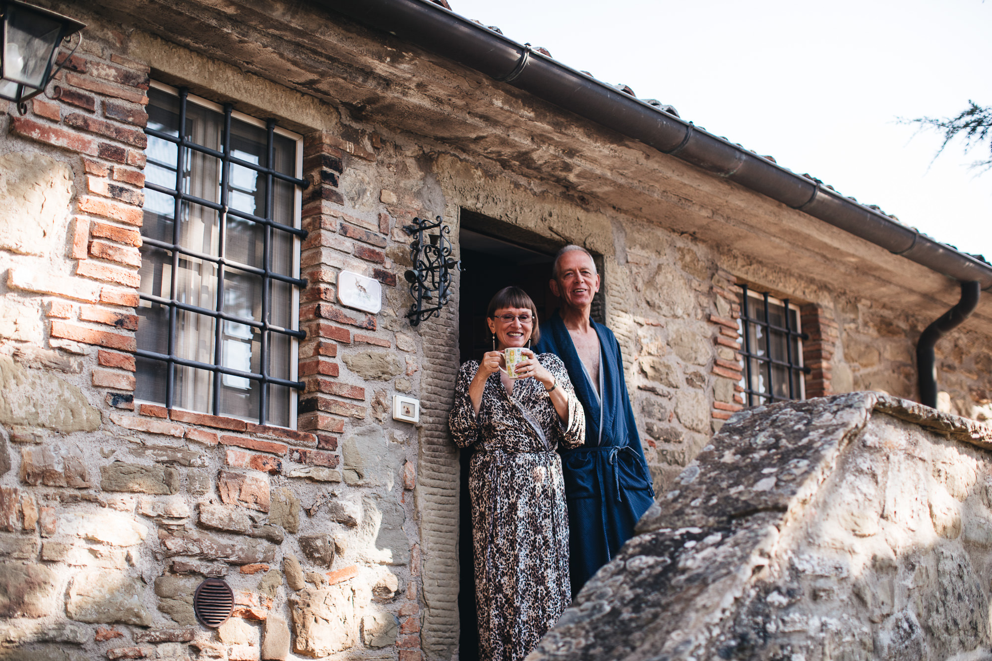 guests getting ready on morning of wedding
