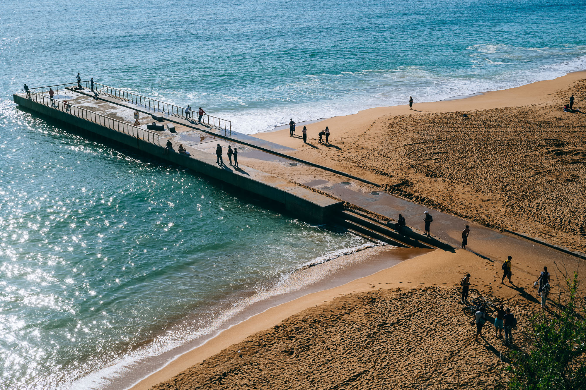 albufeira beach pier with vivid colour and high contrast